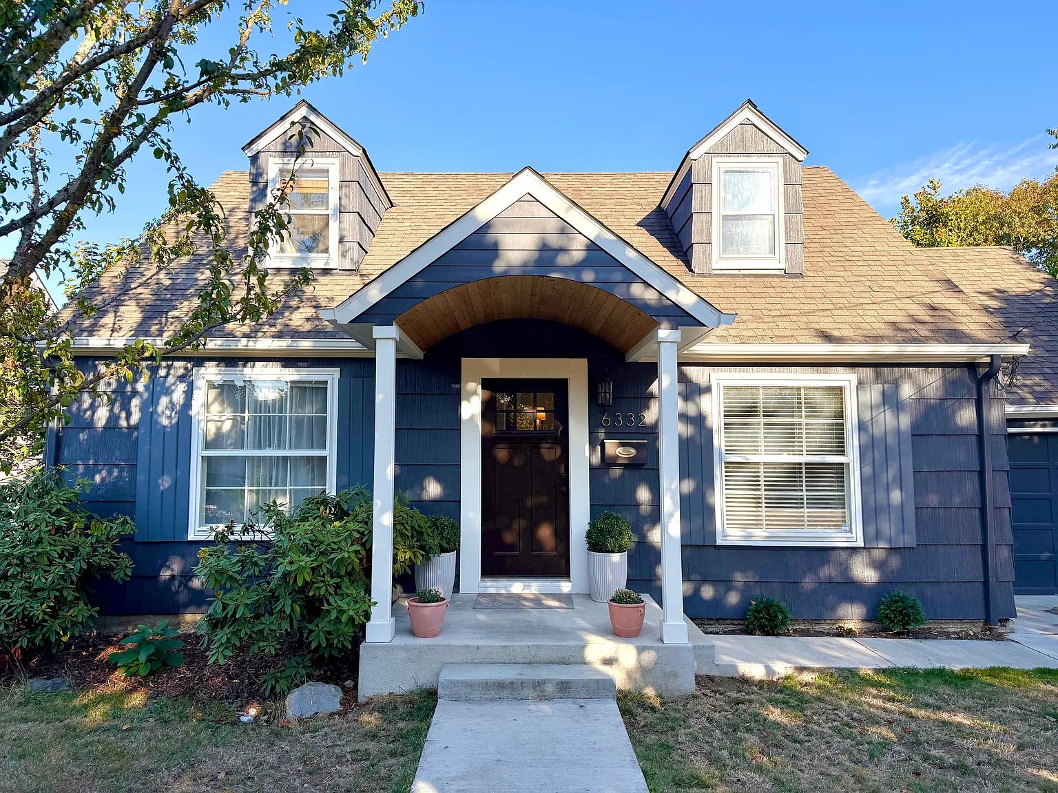 5 bed, 1.5 bath, 2200 sqft, $3,950 — Photo 3