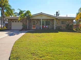 65 Avon Dr, Safety Harbor, FL 34695