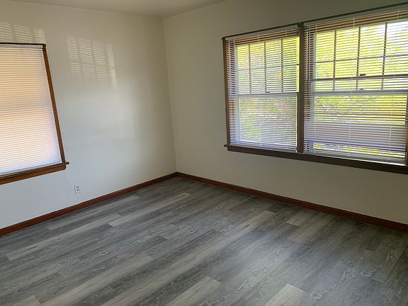 3rd image of 335 Gooding St N #9