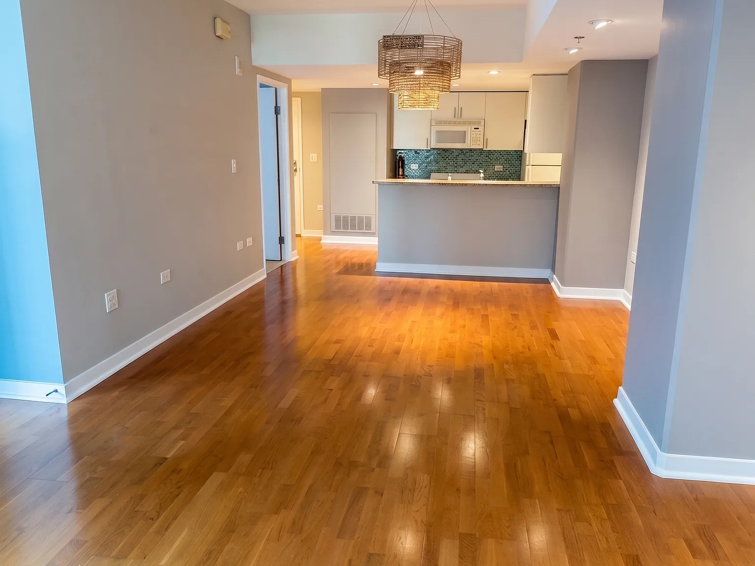 2 bed, 1068 sqft, $3,495 — Photo 4