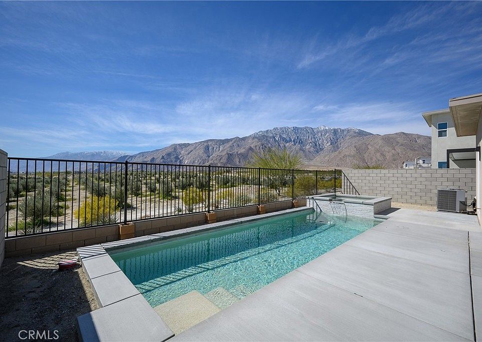 1st image of 301 Mustang Ln