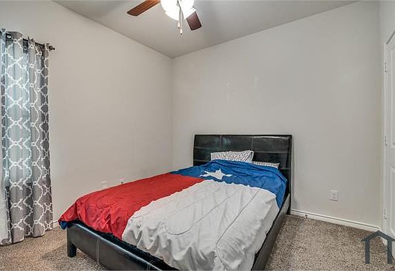 5th image of 2724 Pease Dr