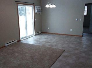 1274 Circle Pine Dr #1, New Richmond, WI 54017