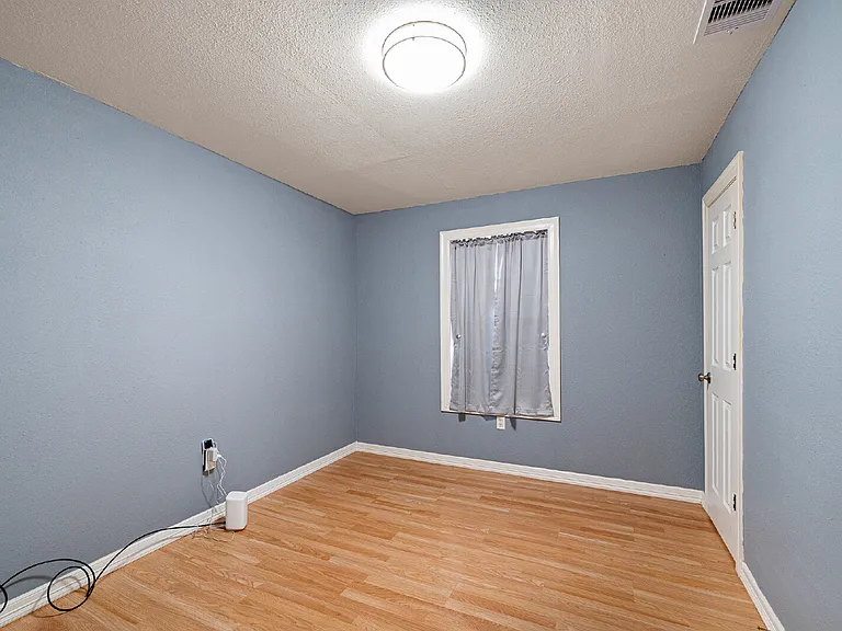 7815 Harding St #B — Photo 16
