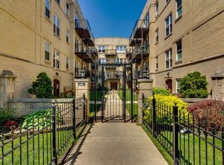 4014 N Albany Ave #B-3, Chicago, IL 60618