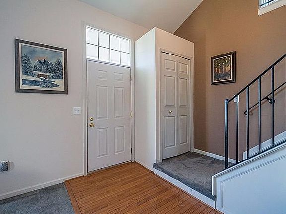 4th image of 8138 Starling Ct