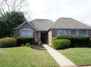 15010 Heathgate Ct, Houston, TX 77062