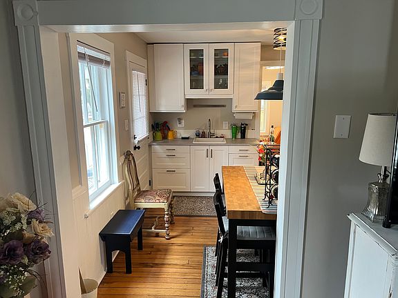 4th image of 9 W Clifford St #9