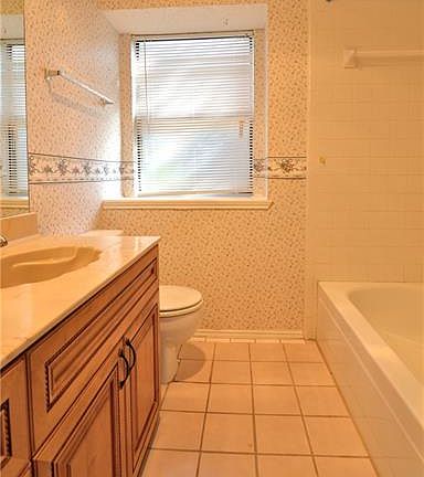 5th image of 1450 Windmill Ln