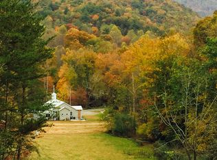 275 Nickajack Rd, Franklin, NC 28734