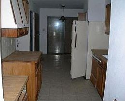 2nd image of 613 Nora Ln