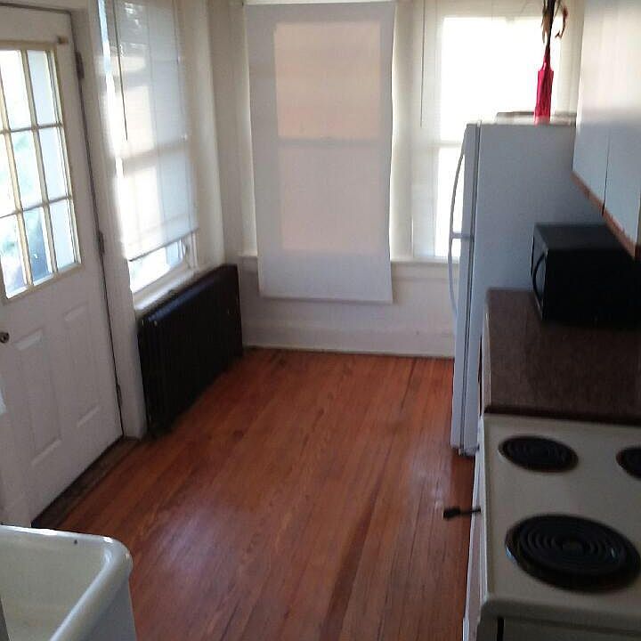 2nd image of 319 Wadsworth St #A