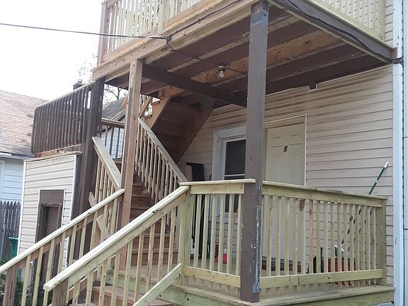 2nd image of 711 E Meeker Ave