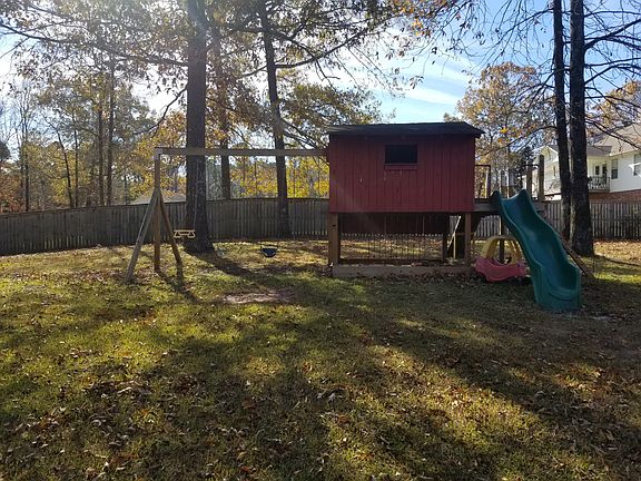 5th image of 111 Country Oaks Dr
