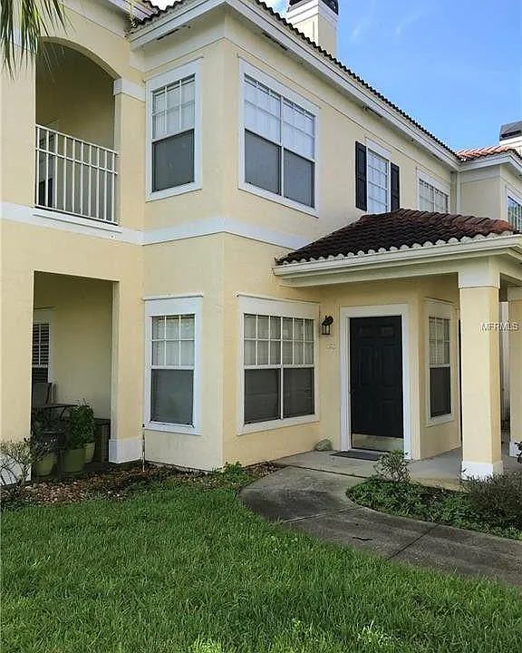 2012 Arbor Lakes Cir