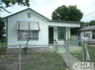 825 Montezuma St, San Antonio, TX 78207