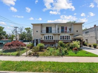 25558 149th Ave, Jamaica, NY 11422