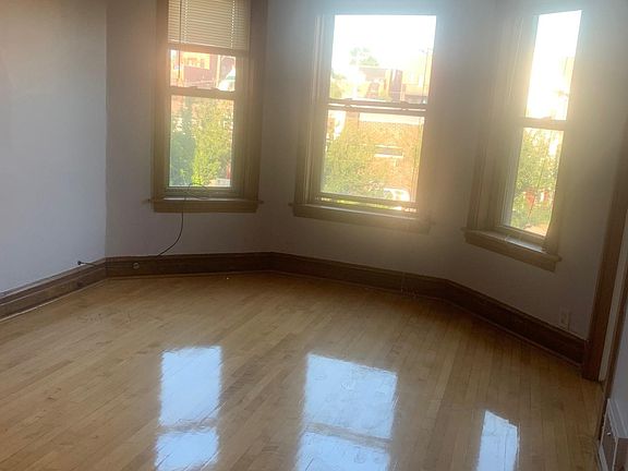 3rd image of 2702 N Ashland Ave #2