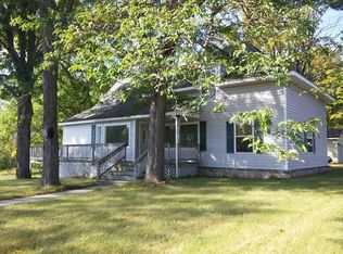 6772 E Levering Rd, Levering, MI 49755