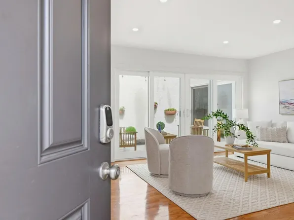 1919 Alameda De Las Pulgas APT 131, San Mateo, CA 94403