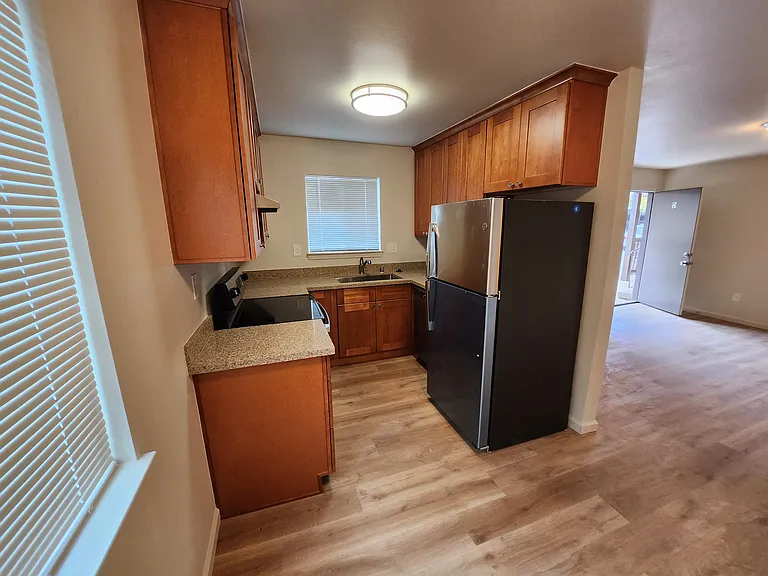 805 Sharmon Palms Ln #B — Photo 14