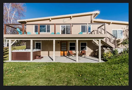 595 Green Ave Photo 1