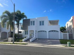 153 Urb Pedregales Calle Granito #A31, Rio Grande, PR 00745