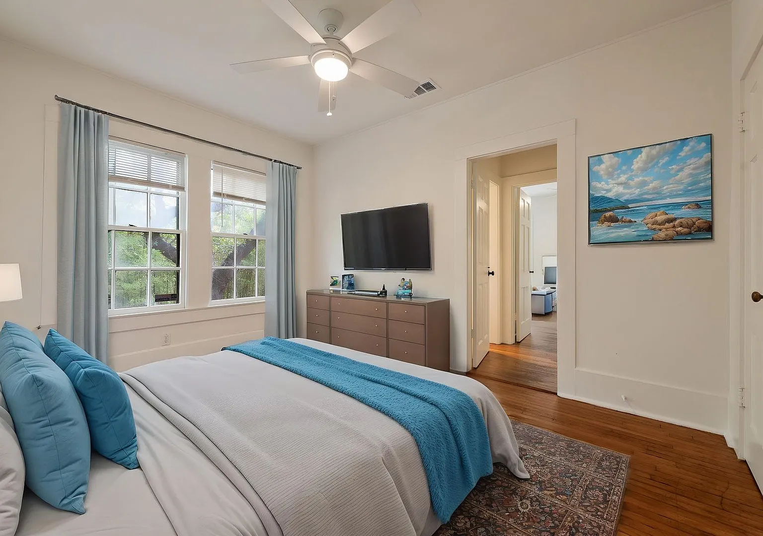 2810 San Pedro Street — Photo 3
