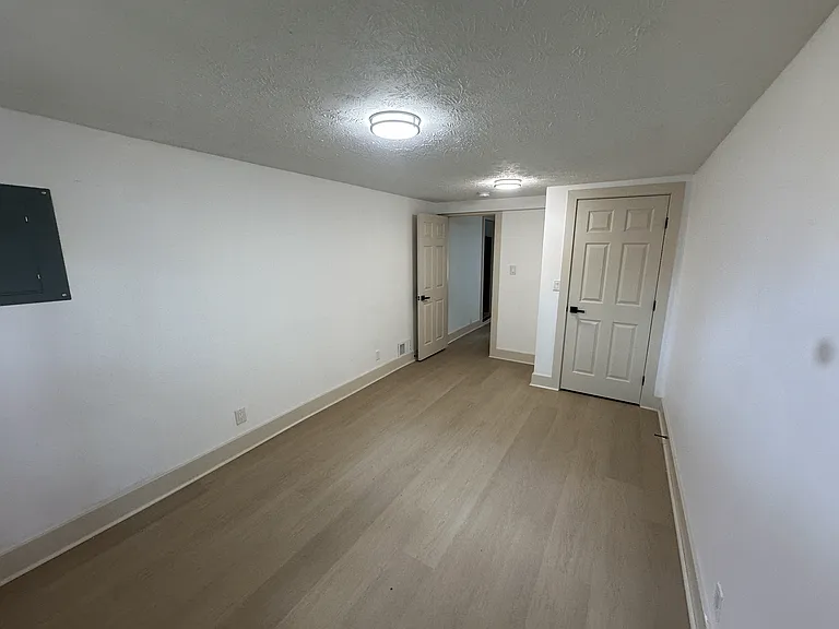 4516 Eichelberger Ave — Photo 7