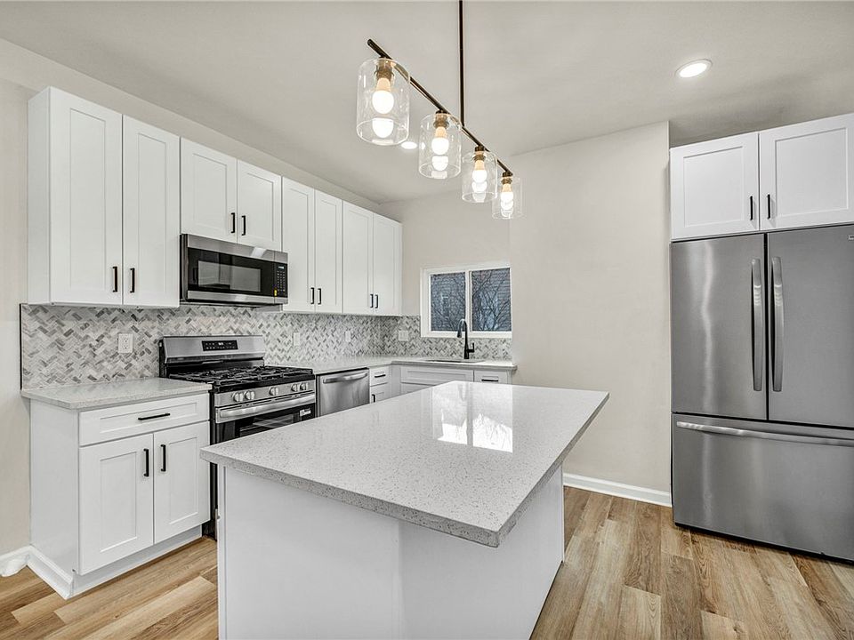 1st image of 5115 Poe Way