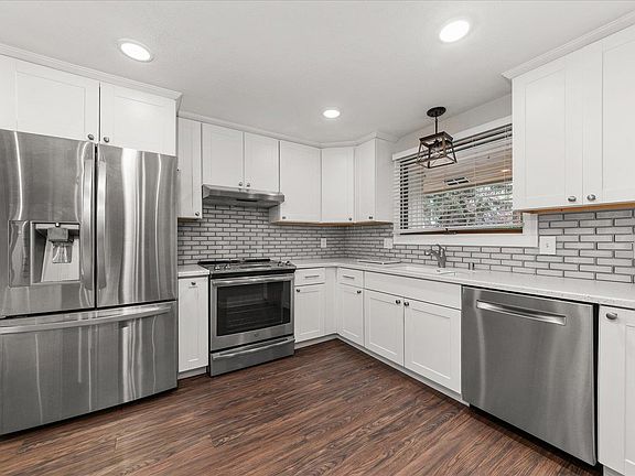 5th image of 1006 W Bellwood Dr