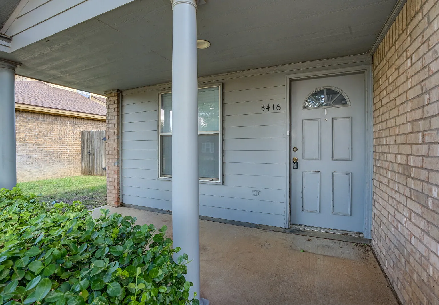 2 bed, 2.0 bath, 1600 sqft, $1,350 — Photo 3