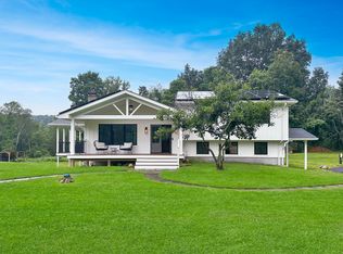 441 Oak Summit Rd, Millbrook, NY 12545