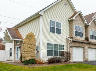 55 Cambridge Ct, Lloyd, NY 12528