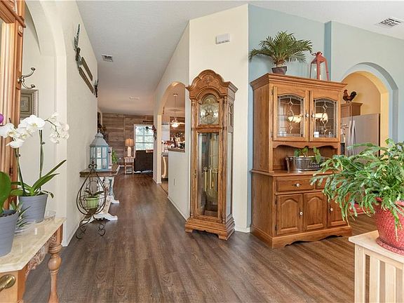 5th image of 4110 Dinner Lake Way