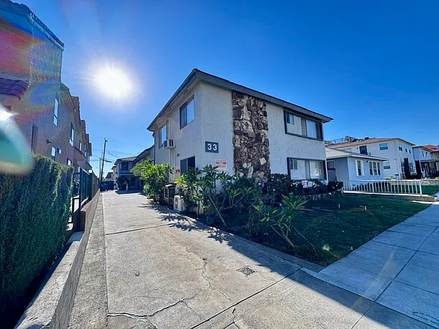 33 N 1st St #E