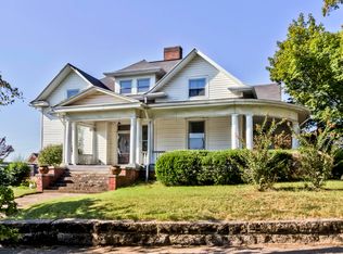 208 Kingston St, Lenoir City, TN 37771