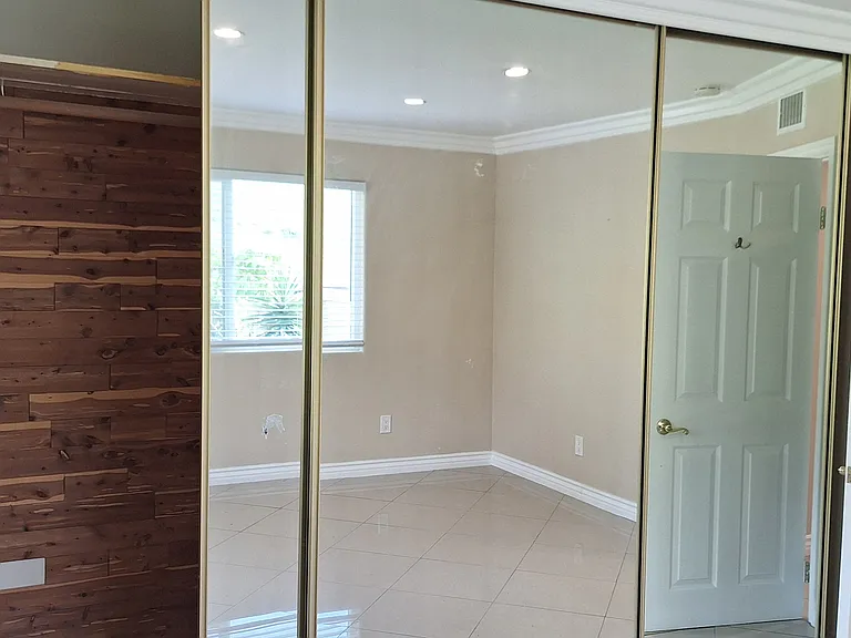 5862 Madra Ave #1 — Photo 6