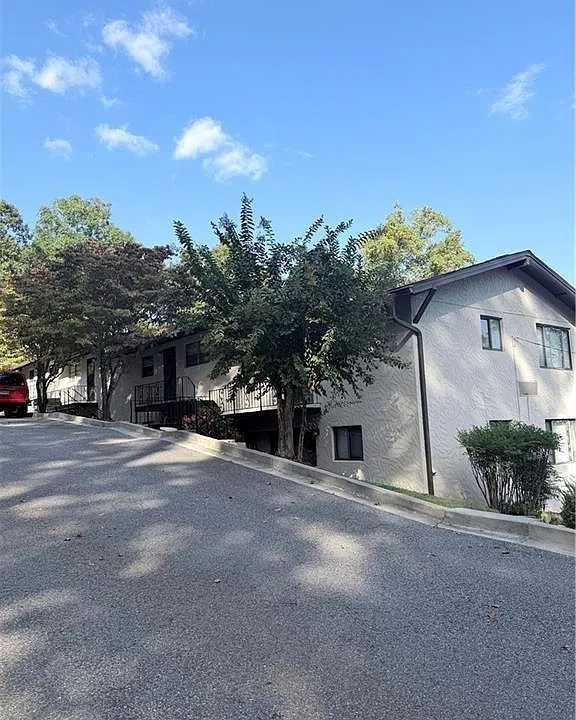 3200 Rockport Ct #7