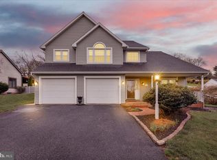 664 Fairview Rd, Mount Joy, PA 17552