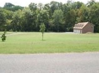 205 Vantrease Rd, Cottontown, TN 37048