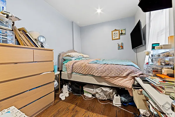 Rented by ERNY LLC | media 31