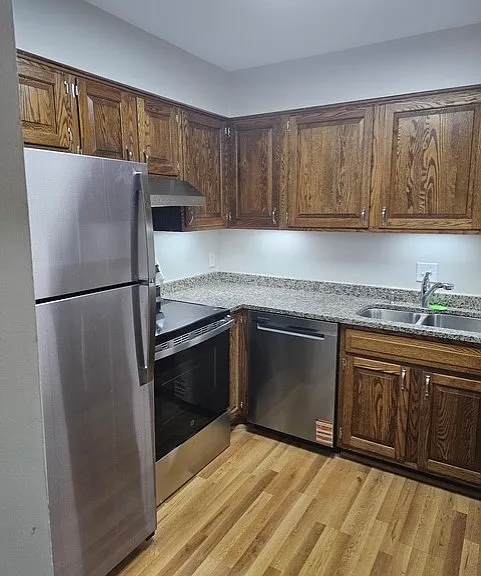 119 Albemarle Dr — Photo 12