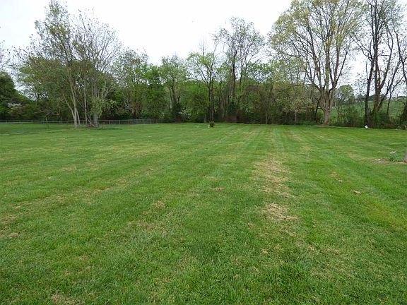 4th image of 1023 Meadow Wood Cir