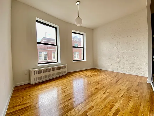 Rented by Bohemia Realty Group | media 6