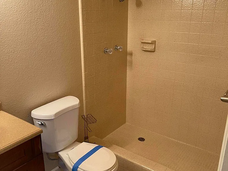5138 W Vogel Ave — Photo 3