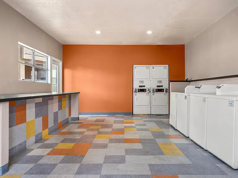 Solis at Flamingo — Photo 21