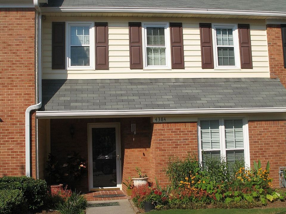 Spectacular Townhome