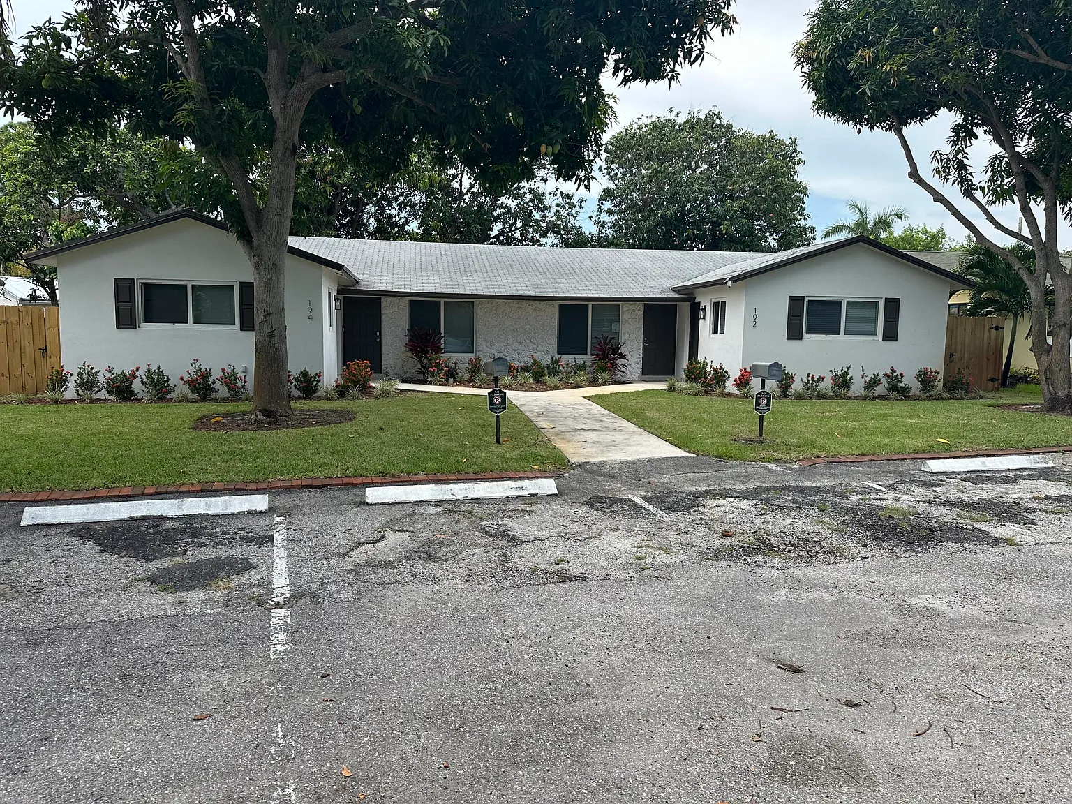 2 bed, 2.0 bath, 1040 sqft, $2,900 — Photo 1
