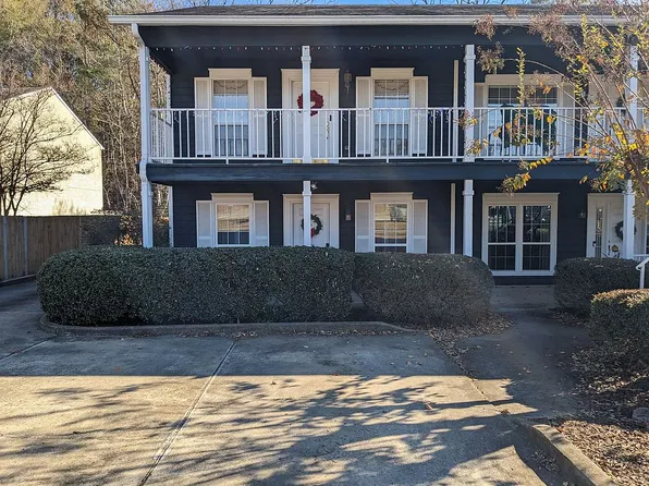 1064 N Montgomery St APT A, Starkville, MS 39759